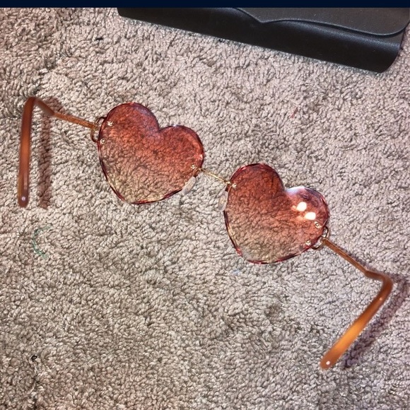 Cartier Heart Glasses limited edition - Picture 3 of 6